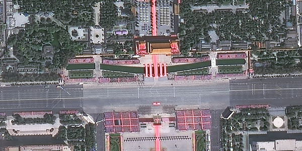 不一样的视角 陆地观测卫星空中看阅兵